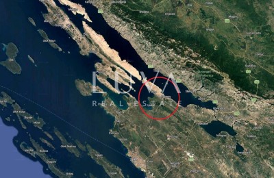 Zadar, Rtina, baugrundstück mit 3.825 m² zu verkaufen