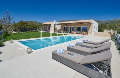 Kaštel Novi, Split, luxuriöses Haus mit Pool zum Verkauf