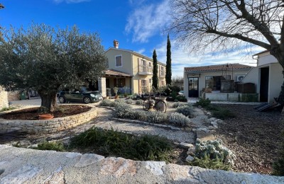 Istrien, Svetvičenat, wunderschönes Haus mit Pool