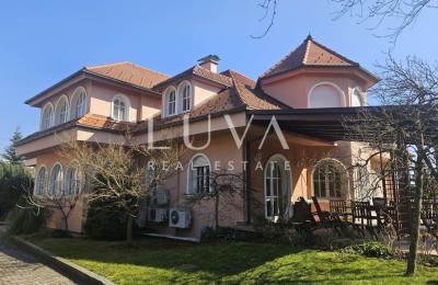 Zagreb, Gračani, luxuriöses Familienanwesen, Villa 810m² auf einem Grundstück von 3.965m²