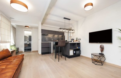 Eine schöne Wohnung mit einem Studio-Apartment im Zentrum von Rovinj