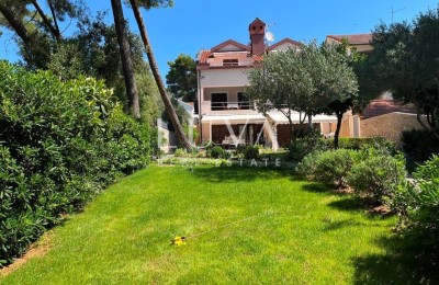Mali Lošinj, Artatore, Haus in erster Reihe zum Meer zu verkaufen