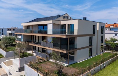 Istrien, Novigrad, Wohnung im ersten Stock in einem luxuriösen Gebäude