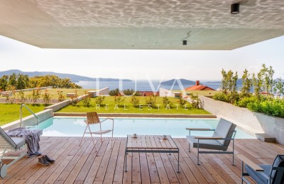 Dubrovnik, Brsečine, modernes Hotel mit Pool zu verkaufen