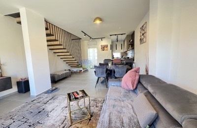 Istrien, Novigrad, wunderschönes Reihenhaus mit Meerblick