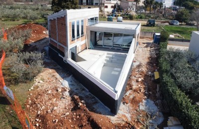 Moderne Villa mit Meerblick