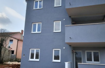 Neues Wohnhaus, in der Nähe der Stadt Pula. 7 Kilometer.ŠIŠAN