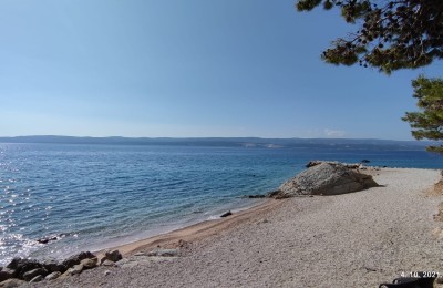 Baugrundstück mit wunderschönem Meerblick 640 m2, zweite Reihe, Podstrana