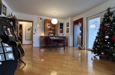 Zagreb, Stenjevec, Vierzimmerwohnung, 99m2 mit Garage, Verkauf