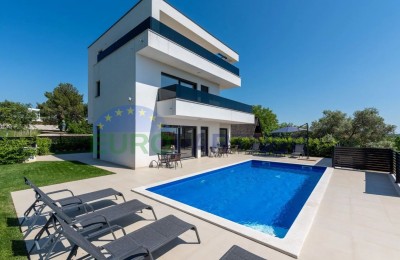 Moderne Villa mit Meerblick, Vabriga