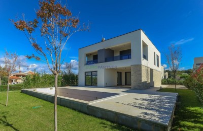 Porec -Freistehende Luxusvilla mit Meerblick
