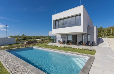 Moderne Villa mit bezaubernder Aussicht