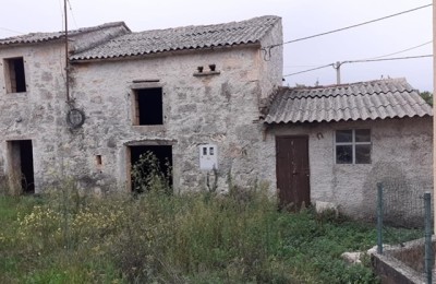 Freistehendes istrisches Haus mit Garten, in der Nähe von Motovun!