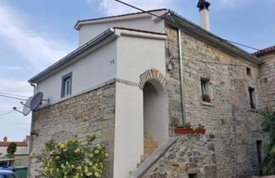 Ausgezeichnetes Steinhaus, in der Nähe von Poreč