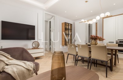Opatija, Stadtzentrum, luxuriöse Wohnung 70,69 m² zu verkaufen
