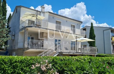Dramalj, 300m2 Apartmenthaus zu verkaufen