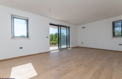 Bereich Poreč, Wohnung im ersten Stock 68m2