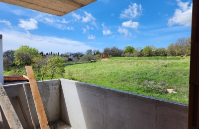 Medulin, neues Wohnhaus mit Wohnungen.