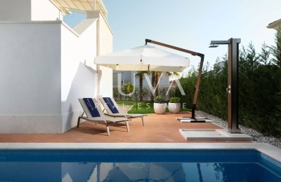 Poreč, Istrien, Luxusvilla mit Pool zu verkaufen