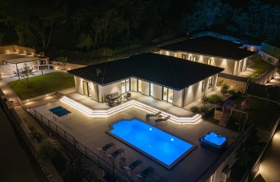 Imotski, modernes haus mit pool und panoramablick zu verkaufen, 150 m²