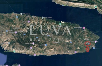 Brač, Selca, Attraktives Baugrundstück mit 1381 m² zu verkaufen