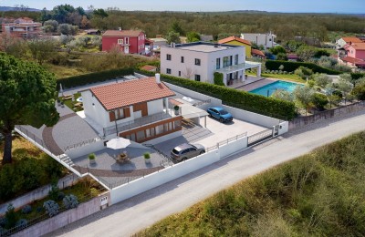 Einfamilienhaus zum Verkauf in Buje - Komfort, Luxus und Natur (Verkauf)