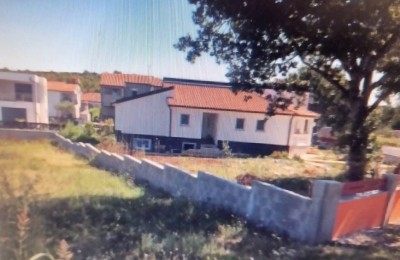 Bauland zu verkaufen, Poreč, 1000m2