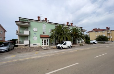 Umag, Crveni Vrh, Alberi Apartment mit offenem Meerblick.