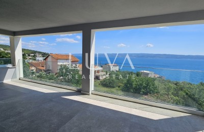 Omiš, Jesenice, 4-Zimmer-Wohnung mit 134 m² und Meerblick zu verkaufen