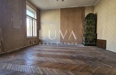 Zagreb, Svacic Platz, 135 m2 Wohnung zur Renovierung