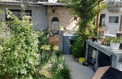 Haus zu verkaufen, 95 m2, 1800 m vom Meer entfernt, Umag