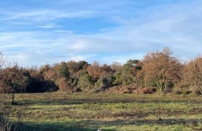 Loborika, Baugrundstück.