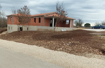 Neues Haus im Bau zu verkaufen – Tinjan, Istrien