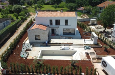 Schöne Villa mit Wellness und beheiztem Pool, Umgebung Vrsar, Istrien