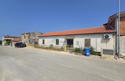 Haus im Ortszentrum, 10 km von Poreč entfernt, Istrien