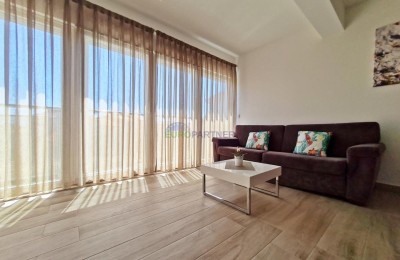 3-Zimmer-Wohnung, 85 m2 mit Meerblick, Podstrana