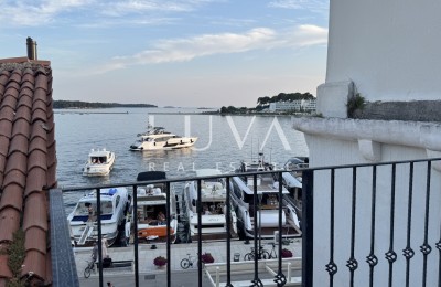 Istrien, Poreč, Einzimmerwohnung mit herrlichem Ausblick, 48 m²