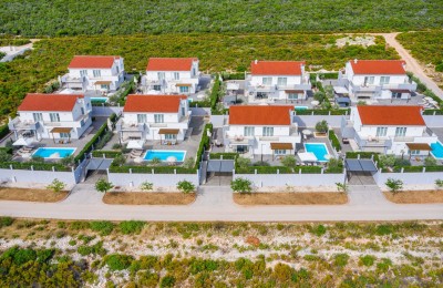 Debeljak, Zadar, Resort, 8 Häuser mit Pool zum Verkauf, Investition