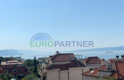 Penthouse Split 175 m2, Meje