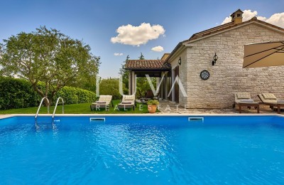 Karojba, Motovun, Istrien, Steinhaus mit Pool zum Verkauf