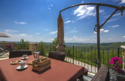 Steinhaus mit Meerblick zu verkaufen, Buje