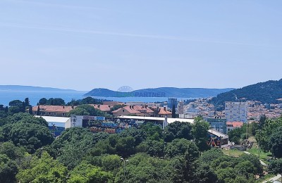 Komfortable Wohnung 148 m2 mit Garage, 4 Zimmer mit Meerblick, Split