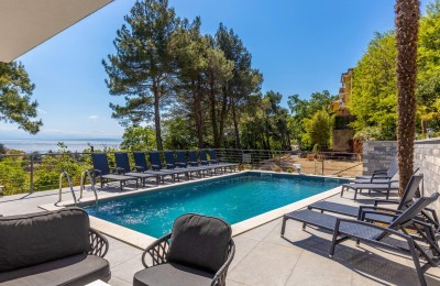 Mošćenička Draga, Luxusvilla mit Pool zu verkaufen