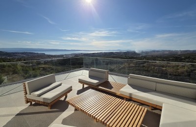 Split, Kučine, luxuriöse Villa mit wunderschönem Blick auf Split, 310 m²