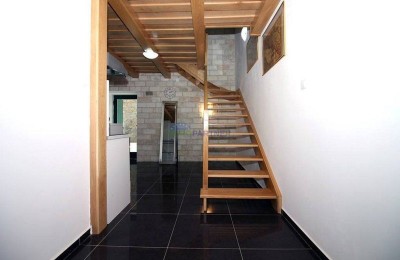 Kleines Haus 10 Meter vom Meer entfernt, 60 m2, Murter