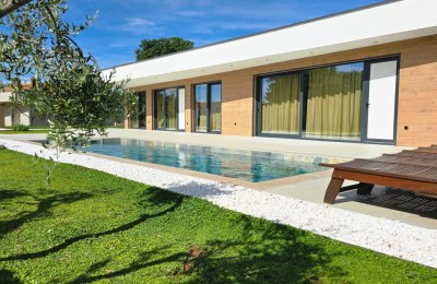 Istrien, Labin – Moderne Villa mit Pool und zwei Wohnungen zu verkaufen, 176 m²