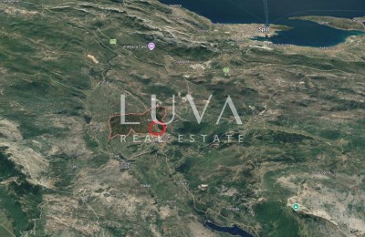 Sinj, Brnaze, baugrundstück 2213 m² mit Lageinformation zu verkaufen