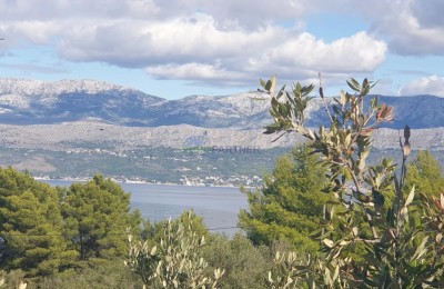 Bauland auf der Insel Brač, Supetar, 3.900 m2