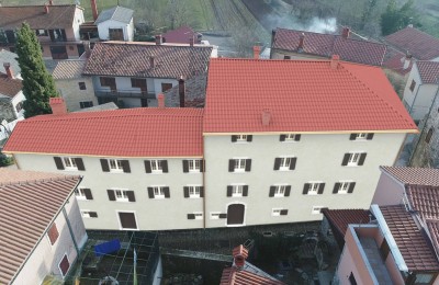 Haus zur Renovierung mit Projektdokumentation zu verkaufen, Žminj.