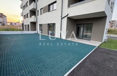 Istrien, Tar, moderne Erdgeschosswohnung mit Garten, 76,27 m2